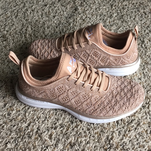 lululemon rose gold shoes